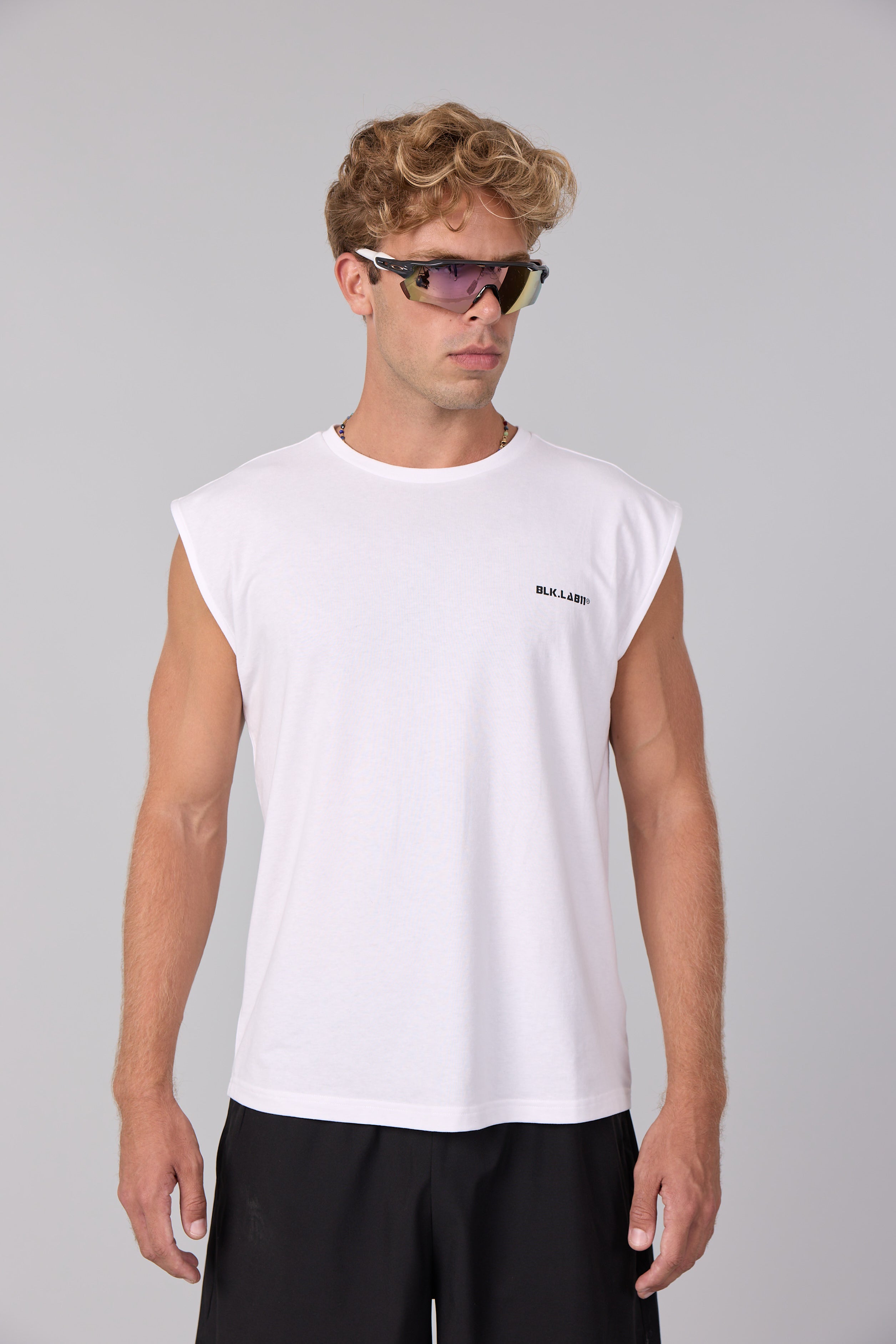11BASECAMP TANK TOP